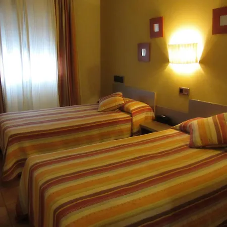 德乌特里拉斯别墅酒店 3*