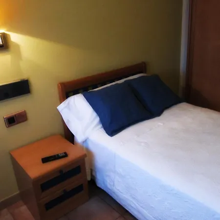Hotel De 3*