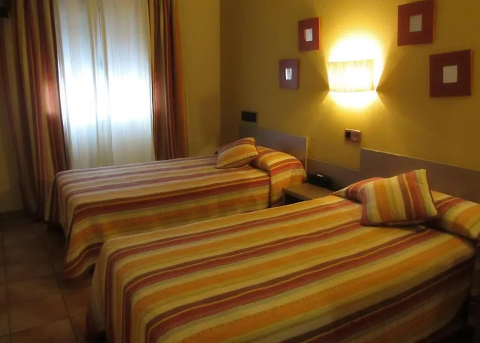 德乌特里拉斯别墅酒店 3*